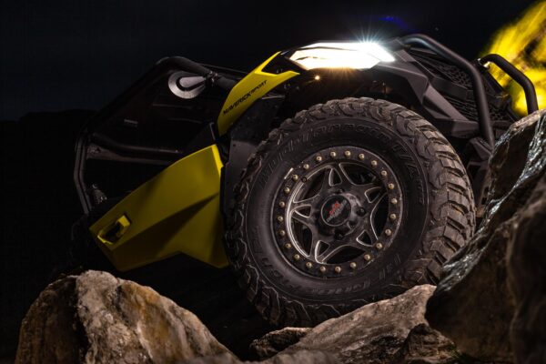 Neumático BF Goodrich MUD TERRAIN T/A KM3 LRC 215/75R15 - Imagen 4